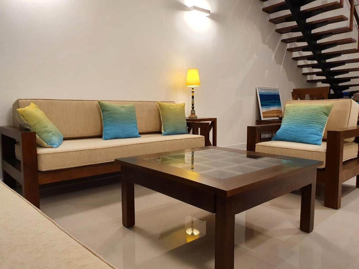 Hasara Oceanfront Apartments Galle Kültér fotó
