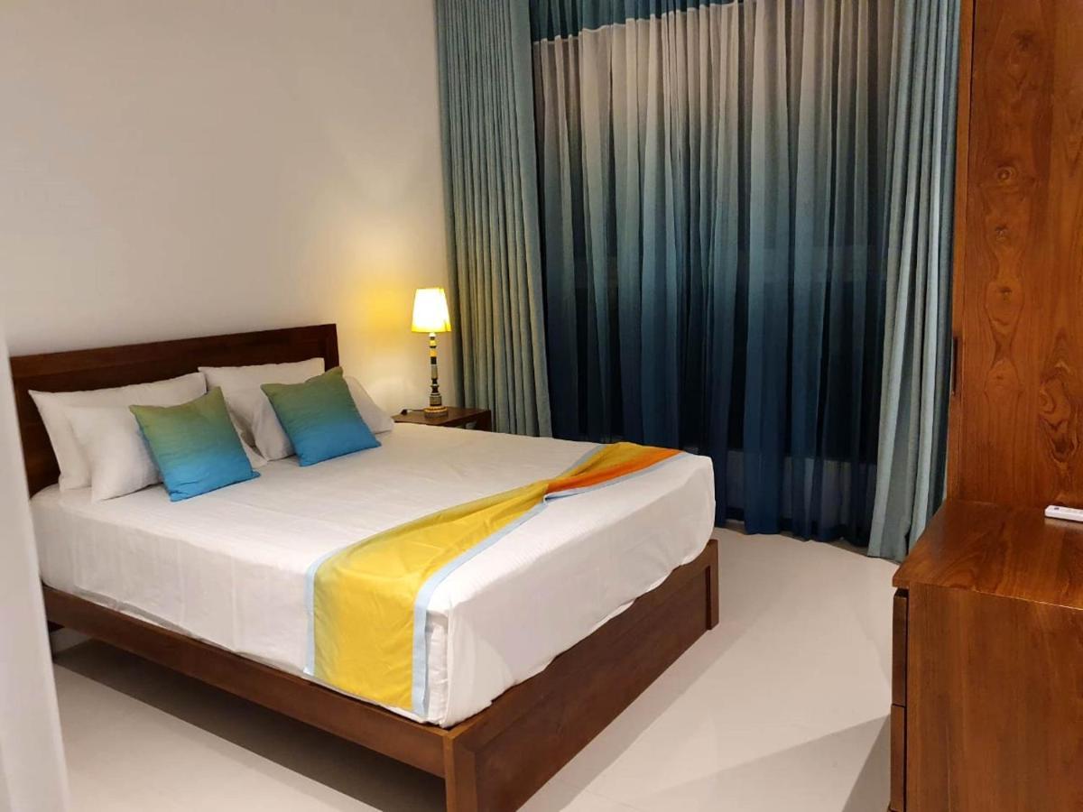 Hasara Oceanfront Apartments Galle Kültér fotó