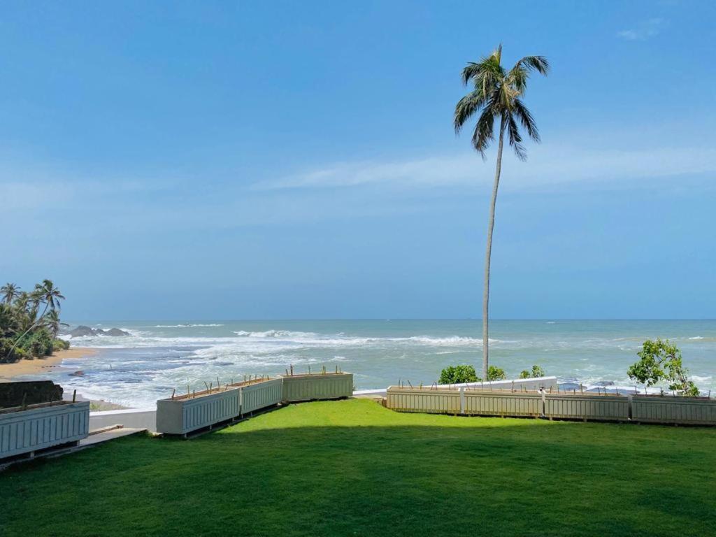 Hasara Oceanfront Apartments Galle Kültér fotó