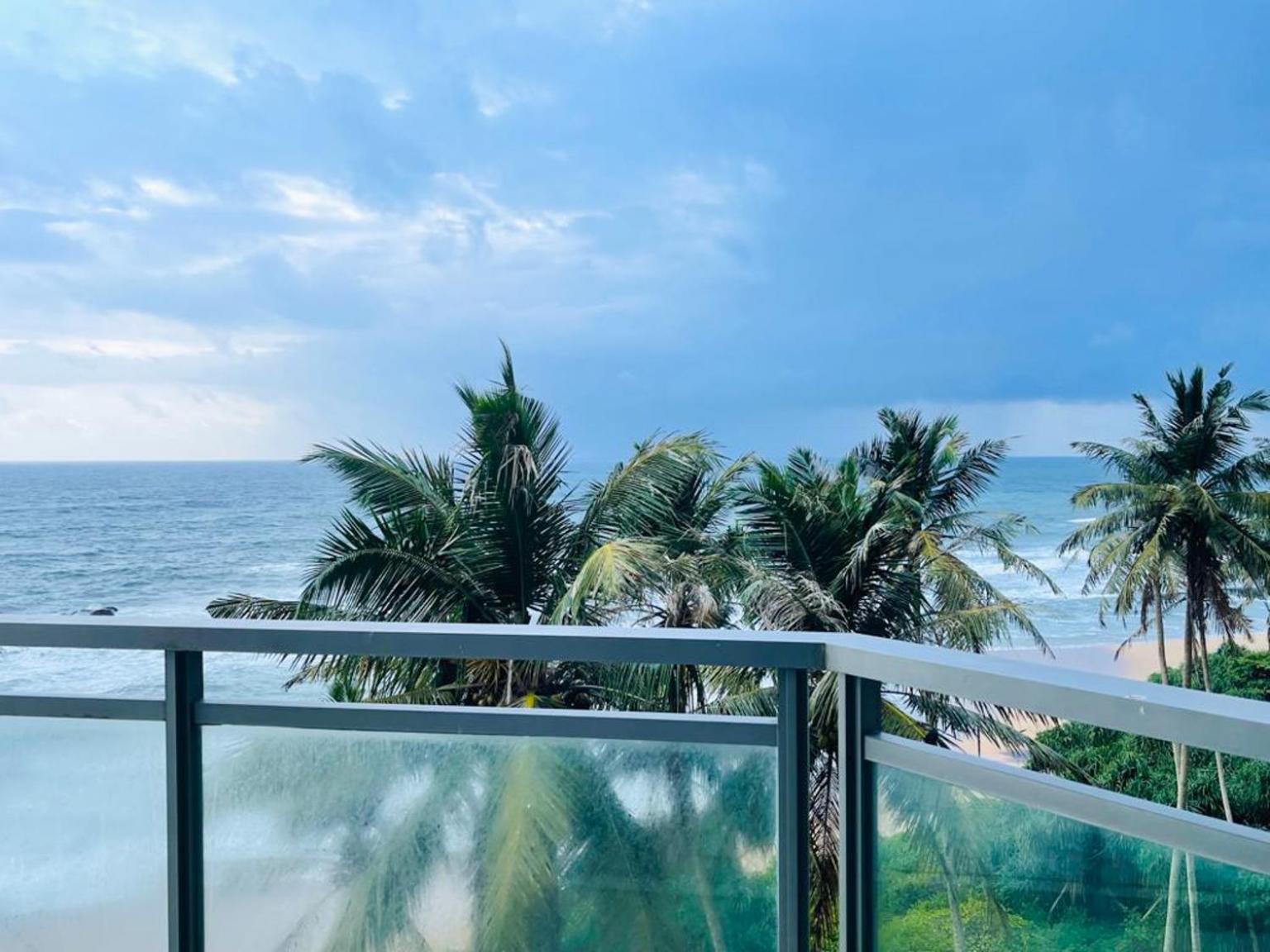 Hasara Oceanfront Apartments Galle Kültér fotó