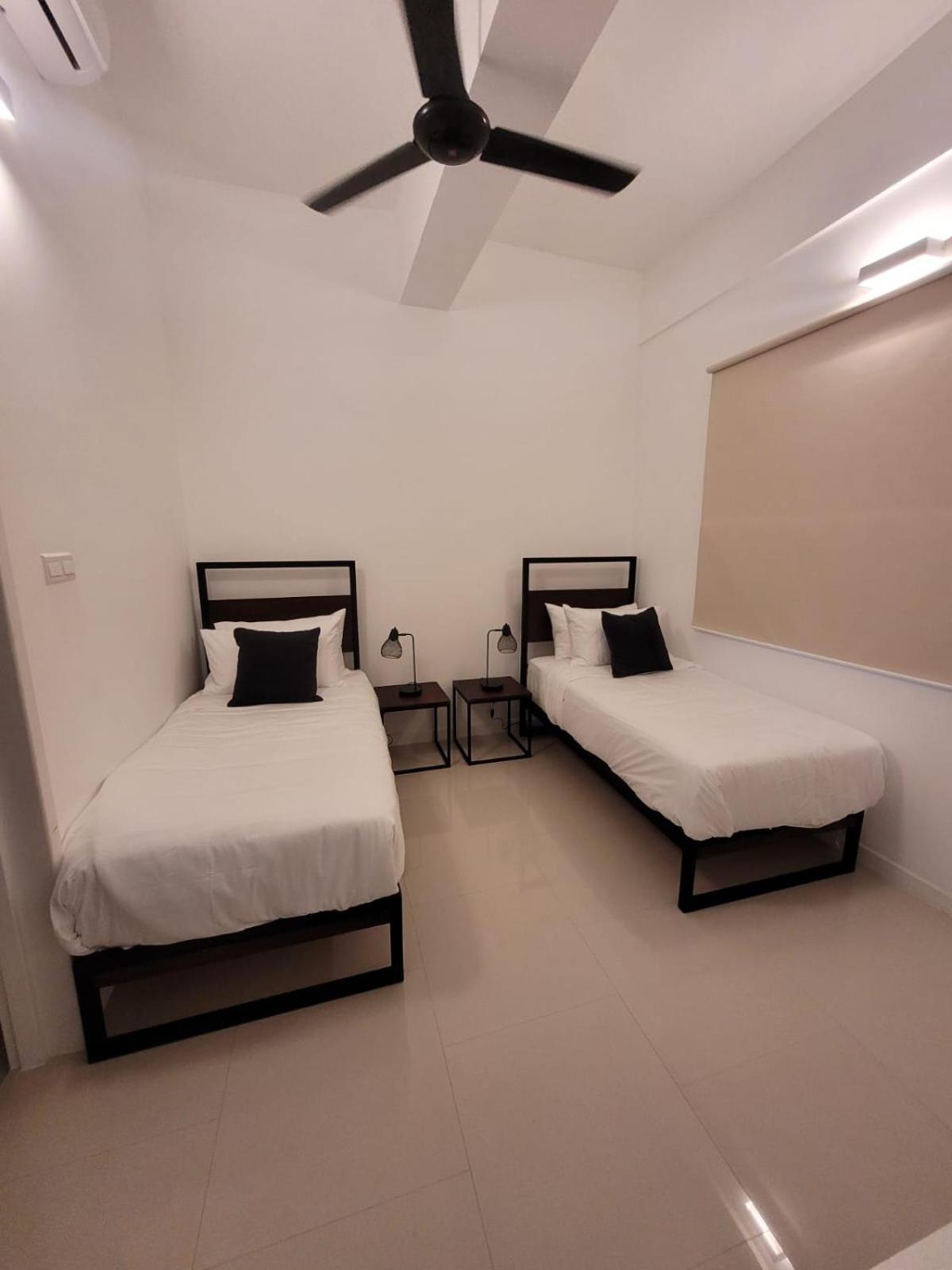 Hasara Oceanfront Apartments Galle Kültér fotó